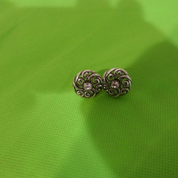 Brighton Earrings - Picture 2 of 4